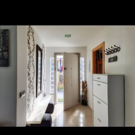 Adelfas Urgell Holiday home